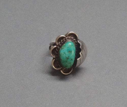 Vintage Navajo Ring with Turquoise