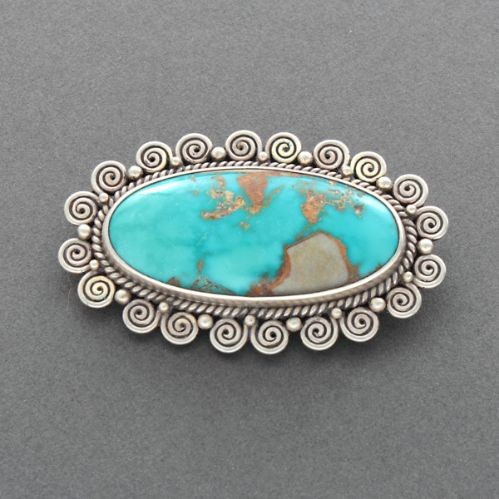 Perry Shorty Oval Pin