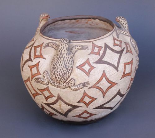 Historic Zuni Frog Jar