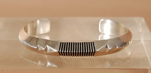 Norbert Peshlakai Slender Silver Triangle Motif Bracelet