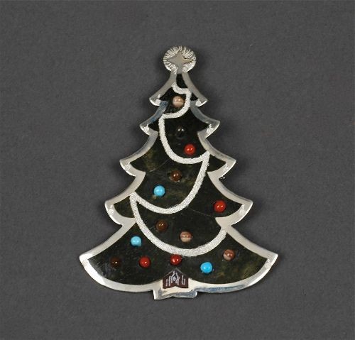 Dale Edaakie Pin of Inlaid Christmas Tree