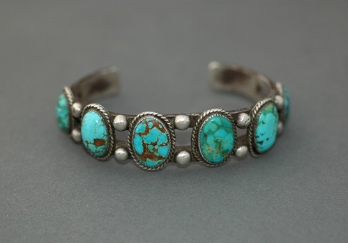 Historic Bracelet of Silver and Turquoise Ovals