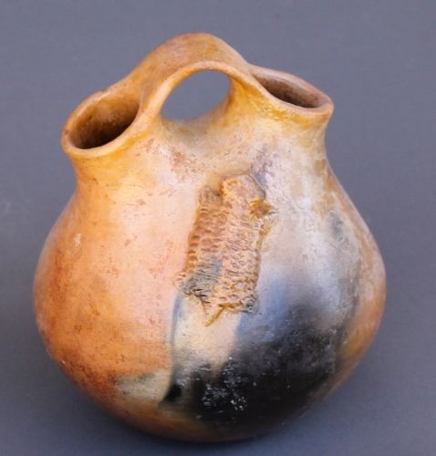 Betty Manygoats Wedding Vase With Horny Toad