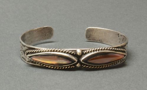Silver Bracelet With Shell