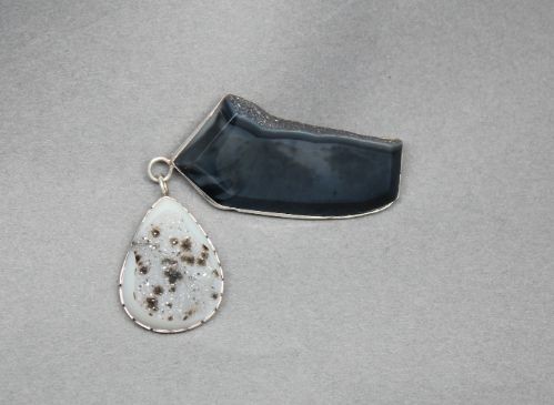 Orlando Dugi Pin with Dangle