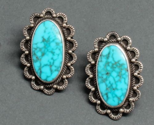 Perry Shorty Earrings of Lone Mountain