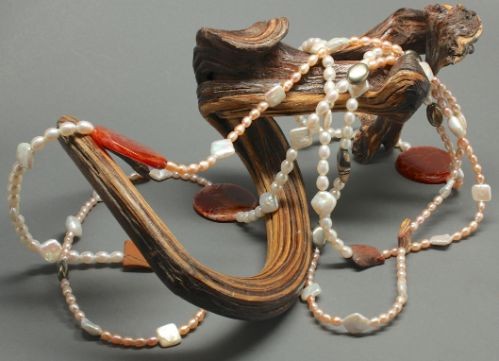 Liz Wallace Necklace Pearl