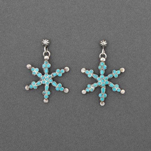 Dishta Family Earrings of Snowflakes