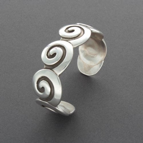 Kenneth Begay Bracelet of Swirl Motif 