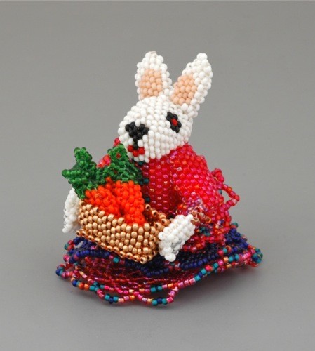 Lorena Laahty Beaded Easter Bunny