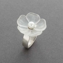 Charlyn Reano Clear Flower Ring with Pearl