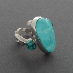  Swirling Turquoise and Silver Ring